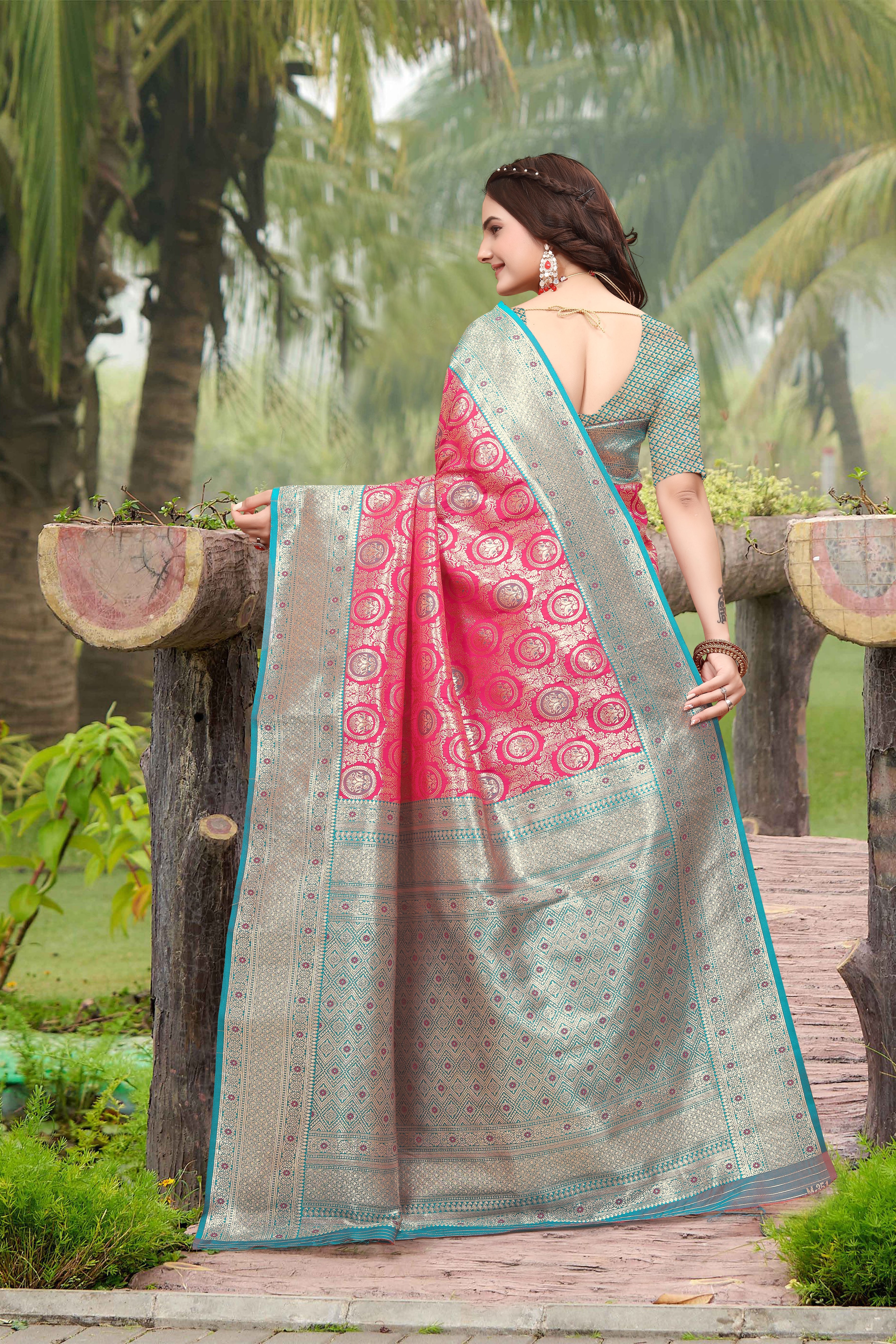 Banarasi Silk Pink Contrast Saree